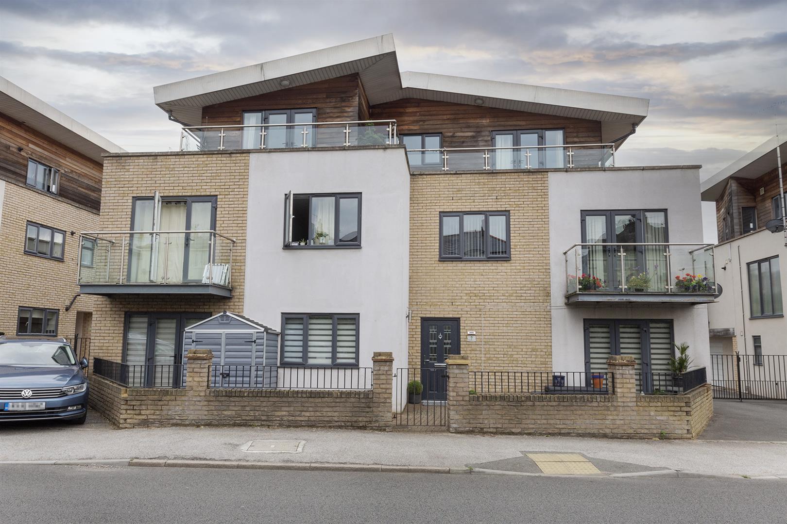 Wellington Court, St Albans Hill, Hemel Hempstead Squire Estates